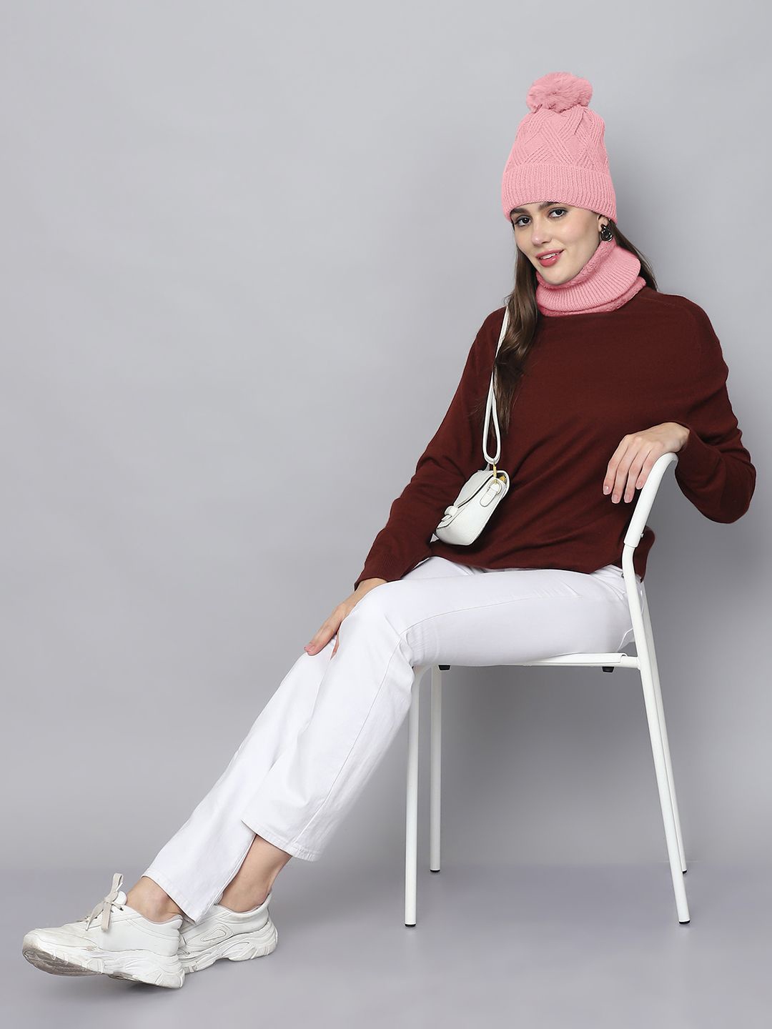 

ELLIS Women Self Design Beanie, Pink