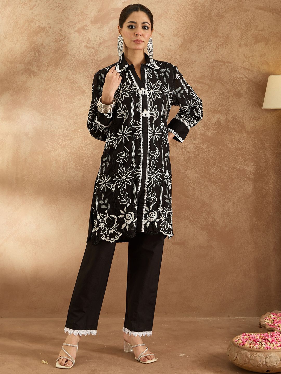 

Indo Era Women Floral Embroidered Regular Thread Work Pure Cotton Kurta with Trousers, Black