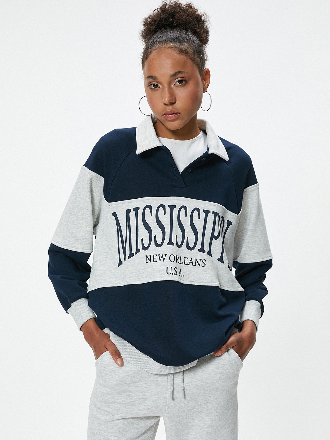 

Koton Women Colourblocked Shirt Collar Cotton Pullover Sweatshirt, Navy blue