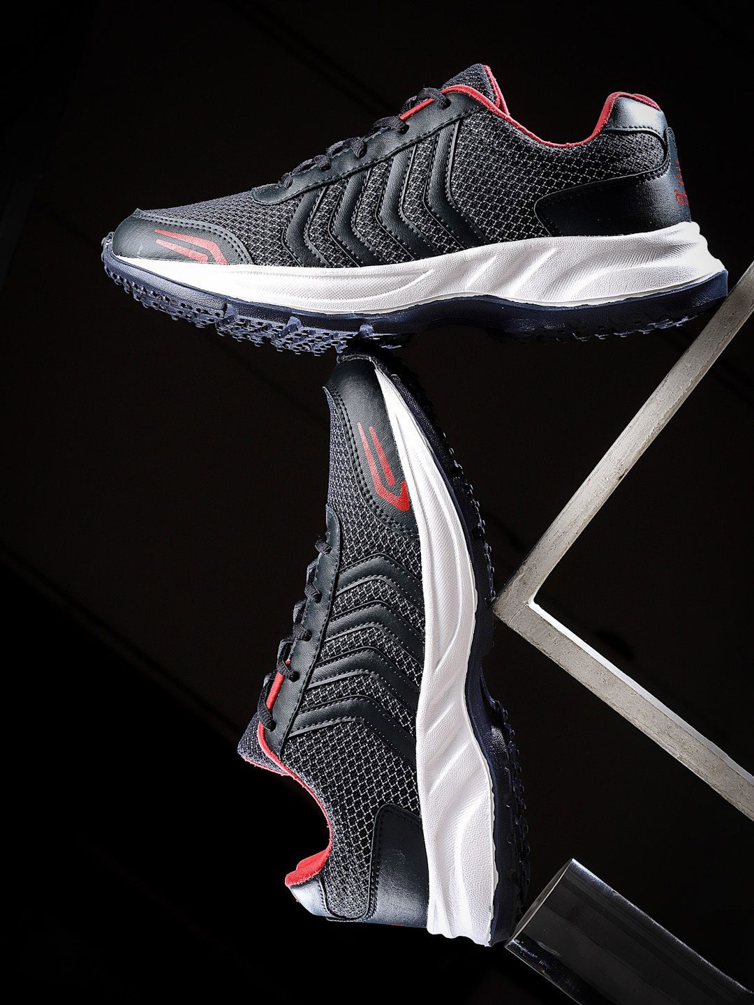 

Action Men Mesh Running Non-Marking Shoes, Grey