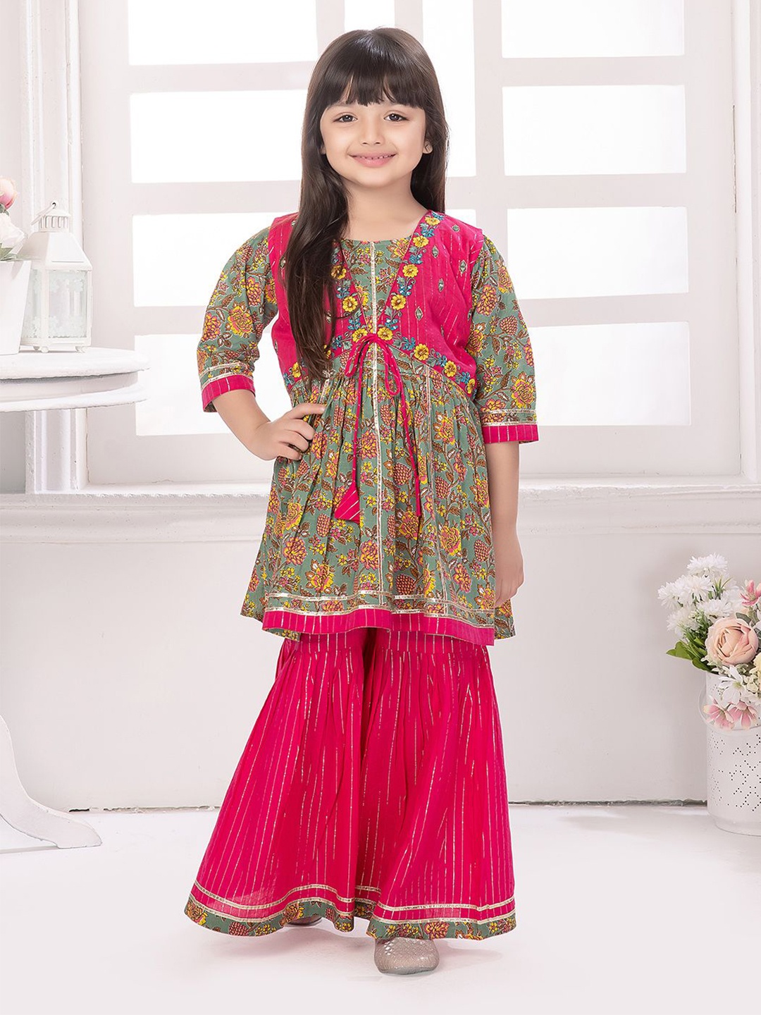 

Tiny Kingdom Girls Floral Printed Kurta With Sharara & Jacket, Green