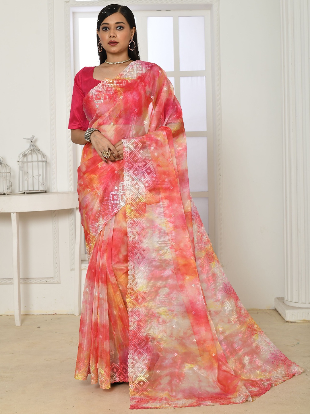 

Kandora Tie and Dye Embroidered Organza Saree, Red