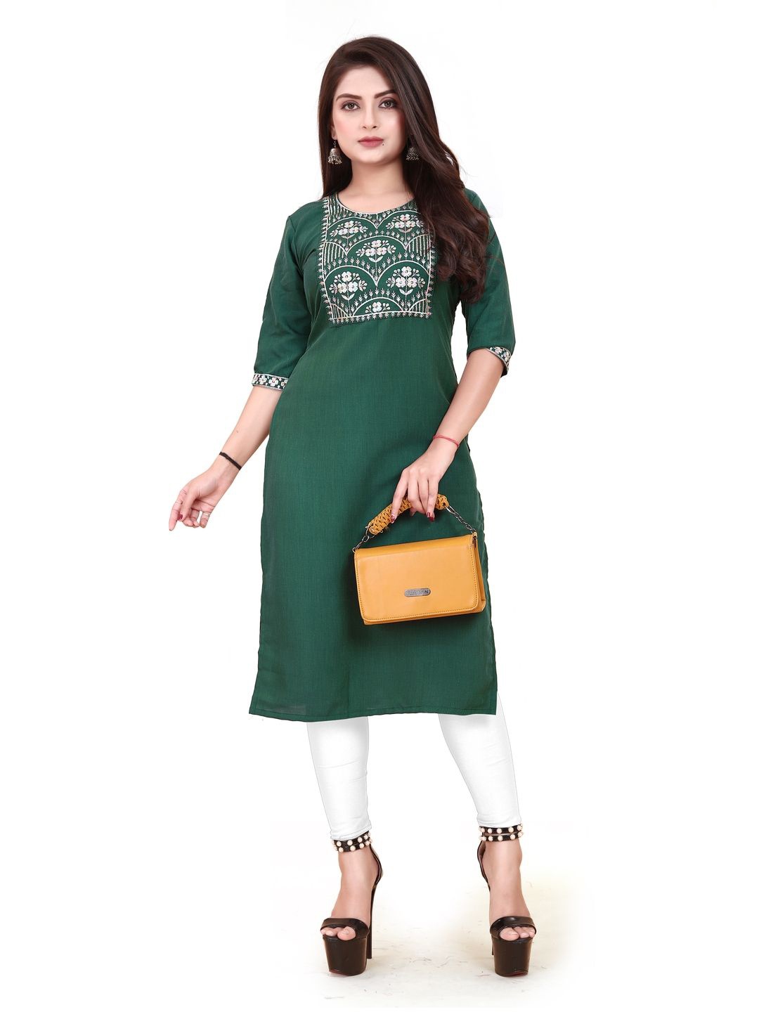 

AKK ENTERPRISE Women Yoke Design Straight Kurta, Green