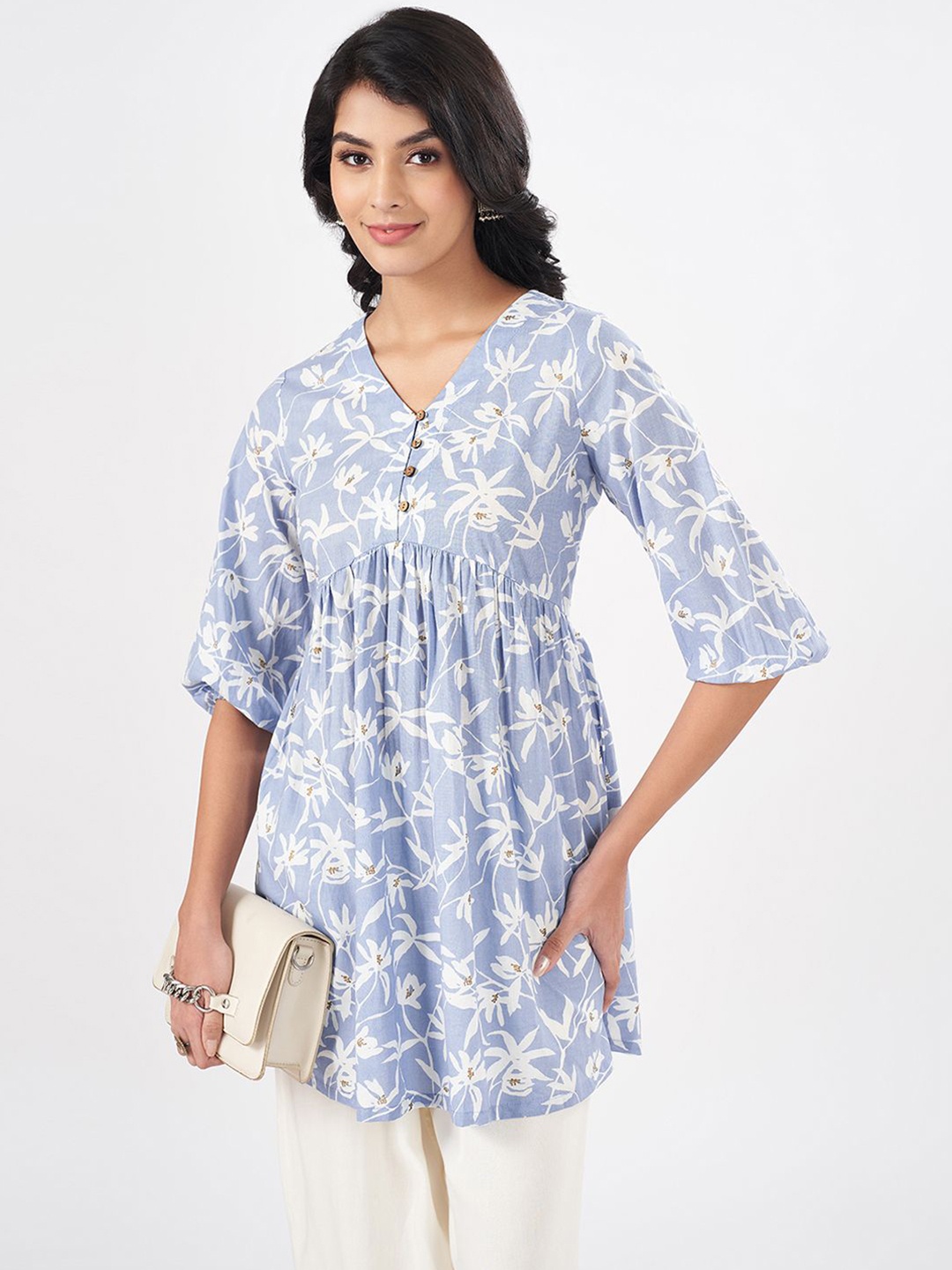 

RANGMANCH BY PANTALOONS Women V-Neck Printed Cotton Tunic, Blue