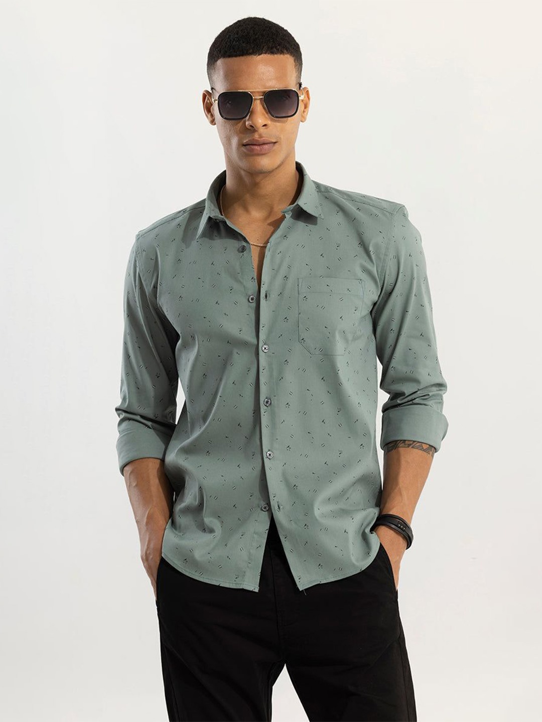 

Snitch Men New Spread Collar Micro Ditsy Printed Cotton Casual Shirt, Green
