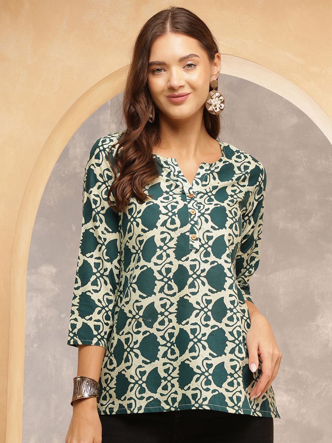 

Anouk Rustic Women Floral Printed Round Neck Cotton Top, Green