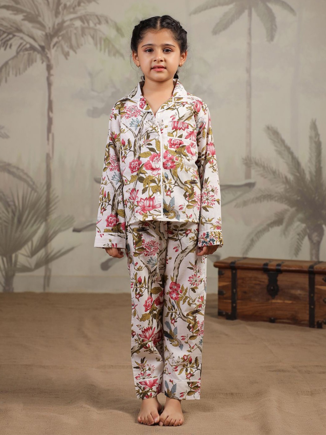 

SANSKRUTIHOMES Girls Printed Night suit, White