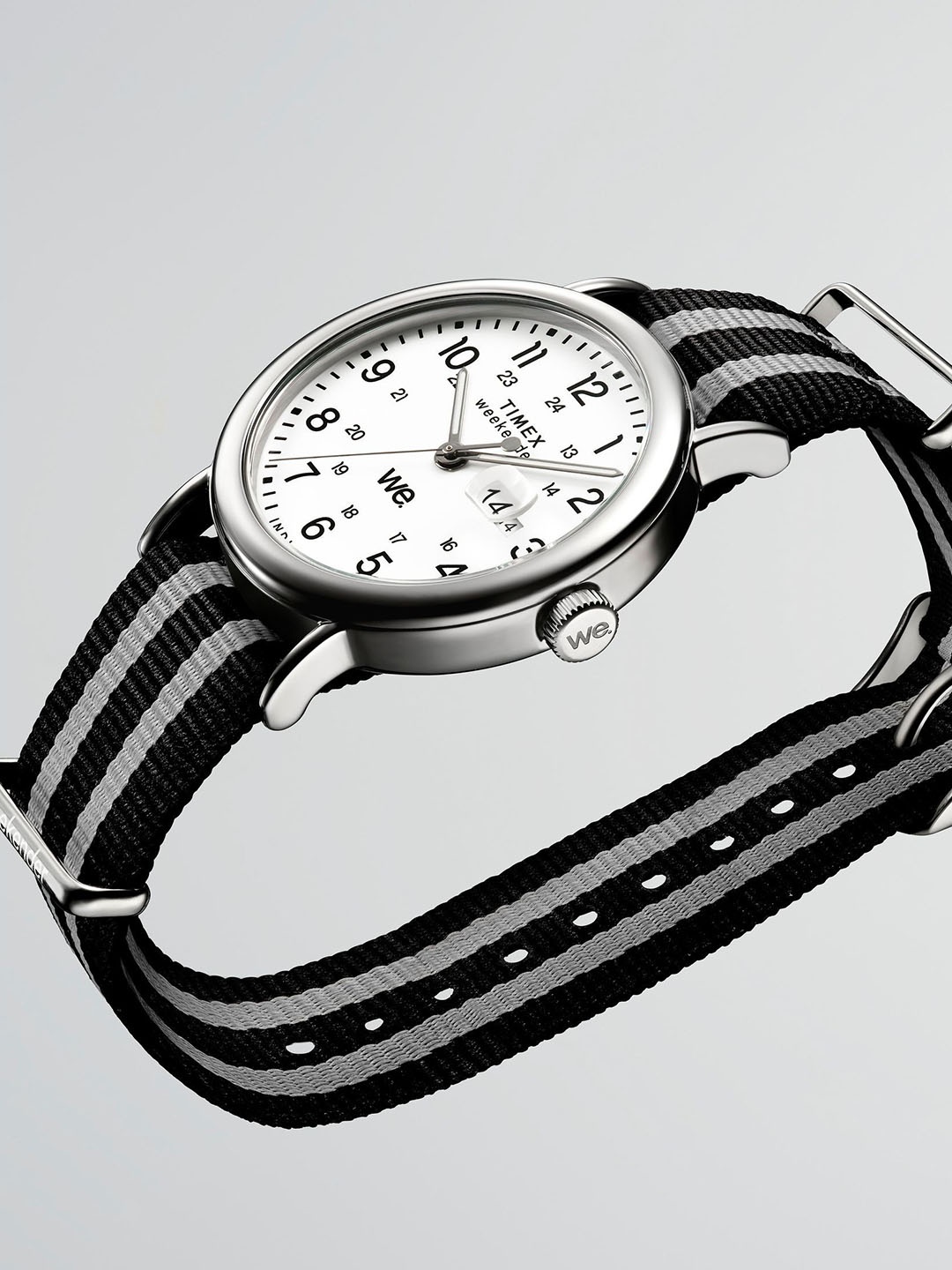 

Timex Men Brass Dial & Leather Straps Analogue Watch TW2W86300UJ, White
