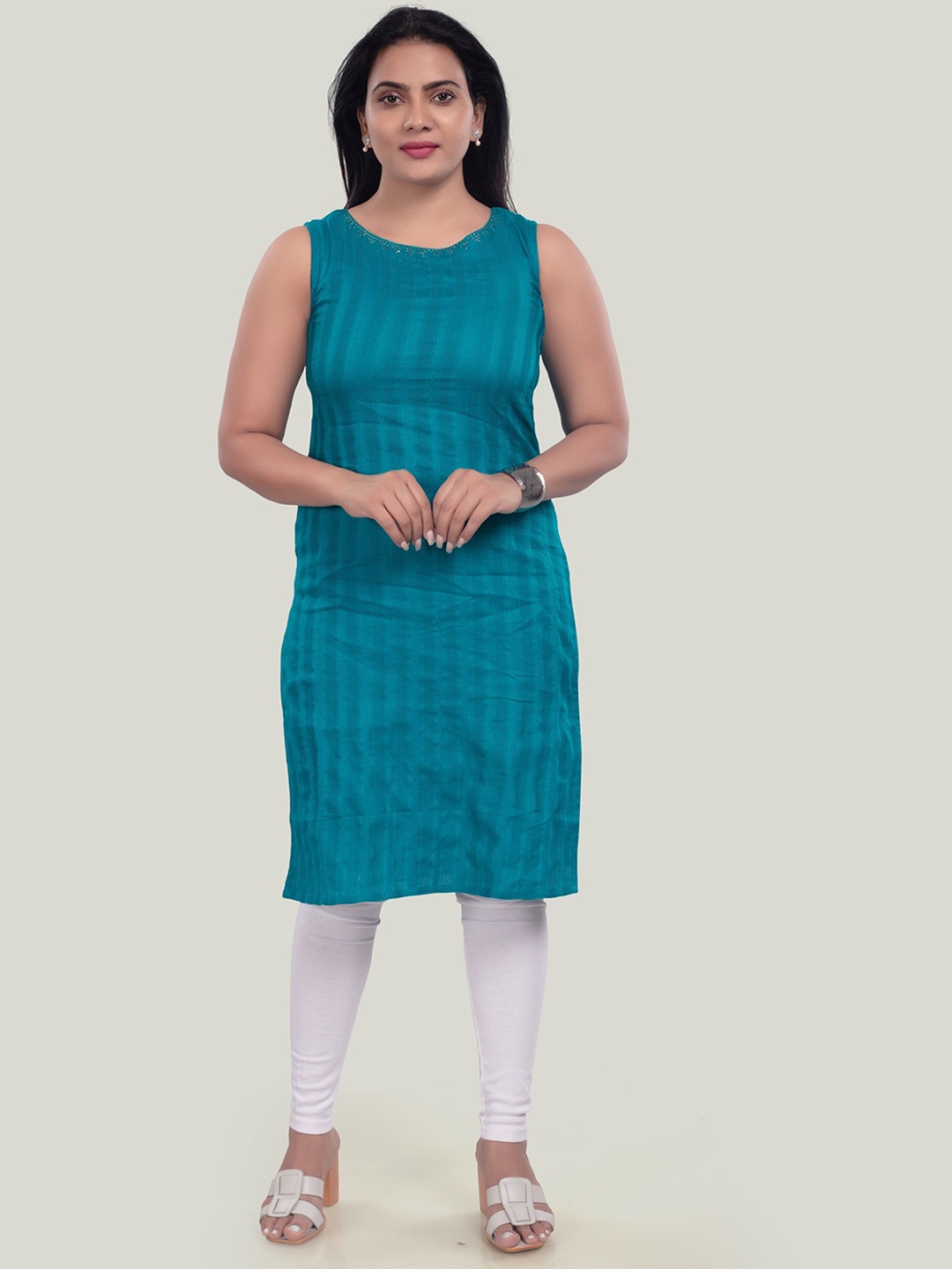 

COTTON CULTURE Women Pure Cotton Sleeveless Straight Kurta, Teal