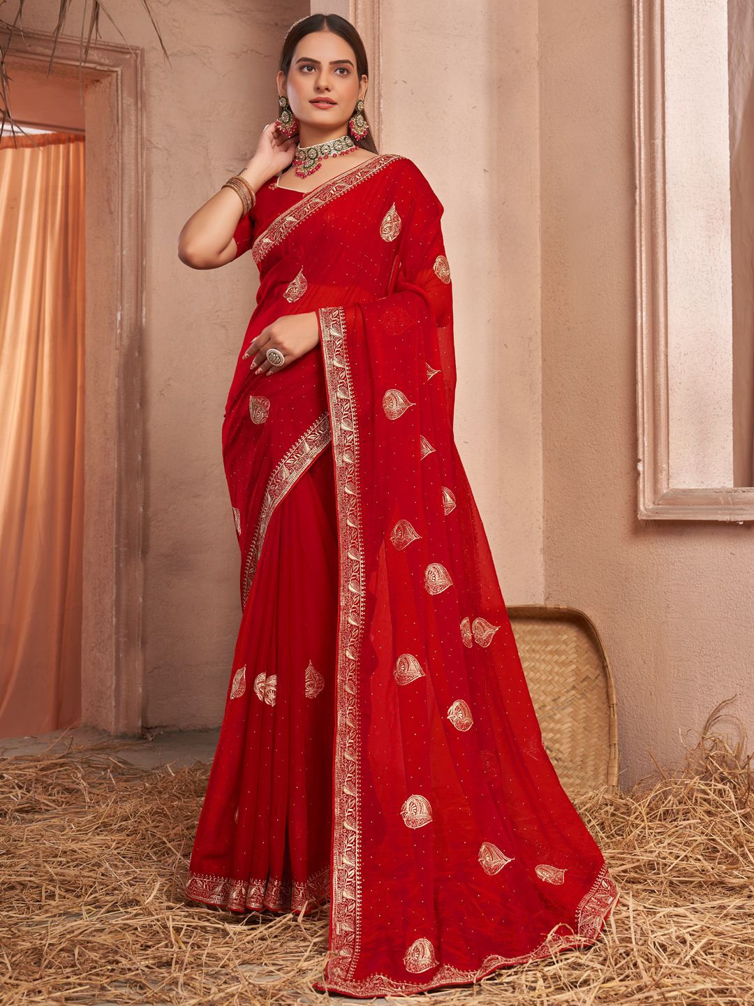 

Panzora Embellished Embroidered Saree, Red