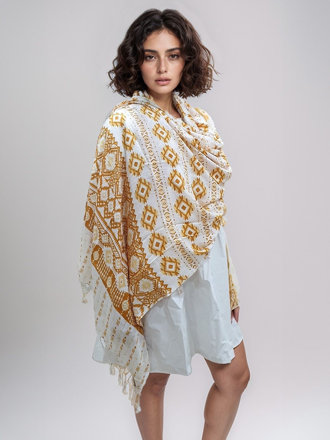 

J Style Women Geometric Printed Stole, White