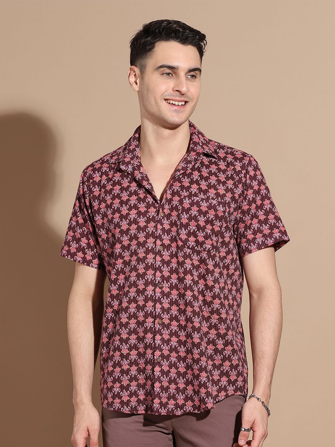 

Anouk Men Smart Spread Collar Floral Printed Cotton Casual Shirt, Maroon