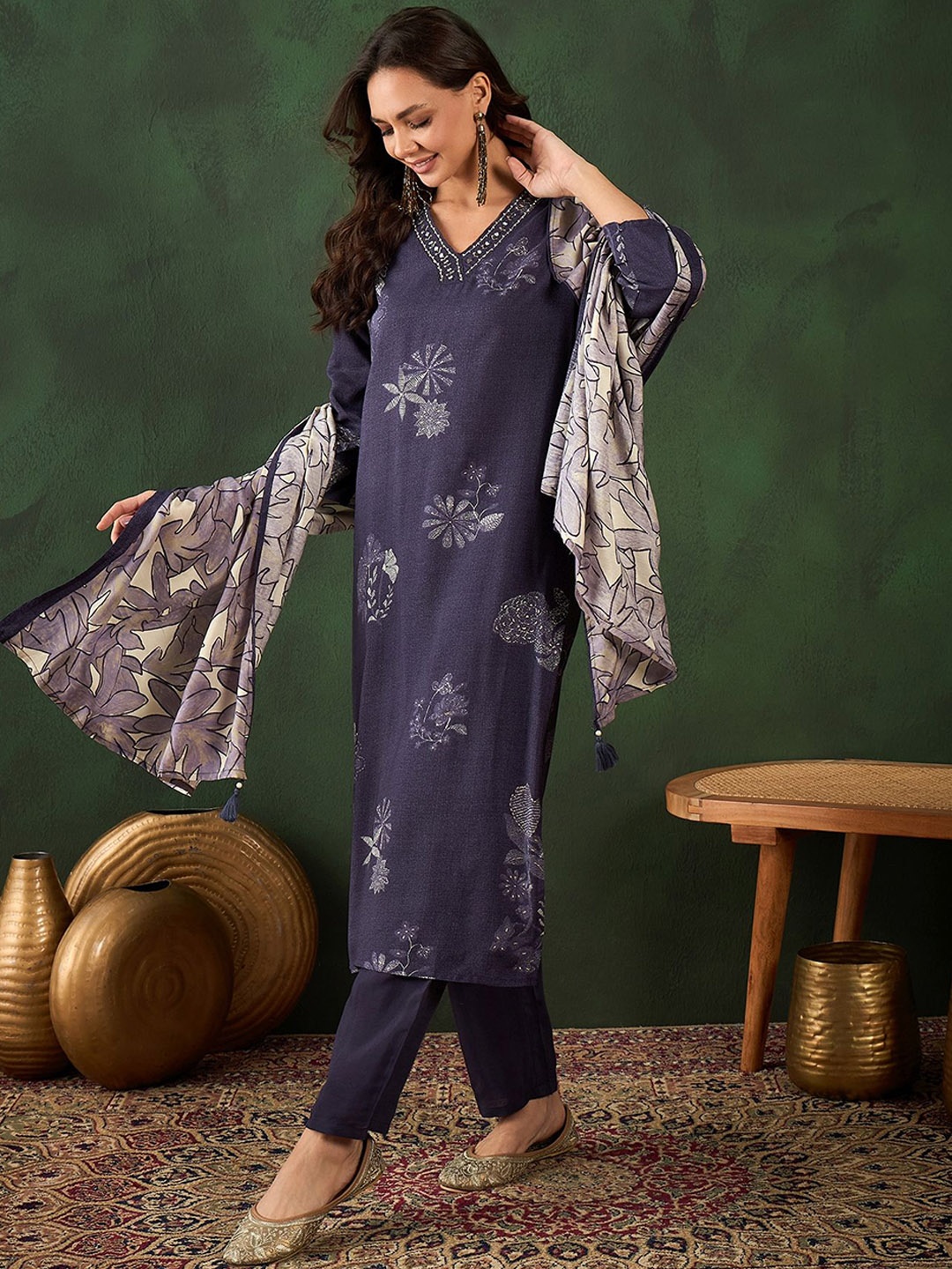 

Vastramyaa Women Floral Printed Regular Mirror Work Kurta with Trousers & With Dupatta, Charcoal