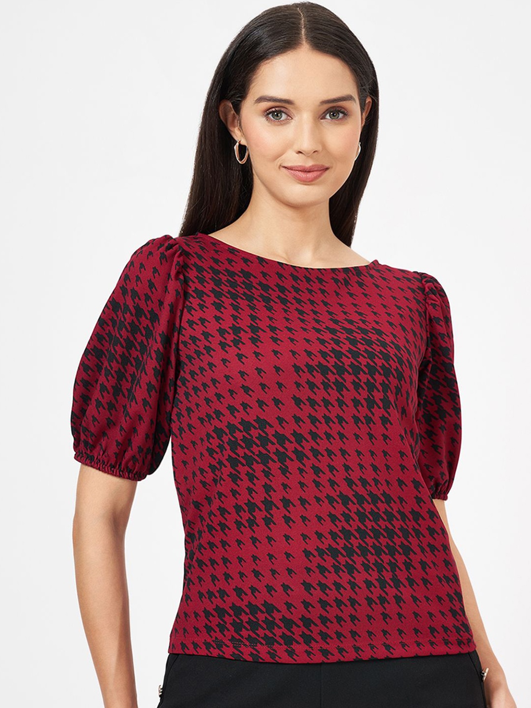 

Annabelle by Pantaloons Women Abstract Printed Round Neck Top, Red