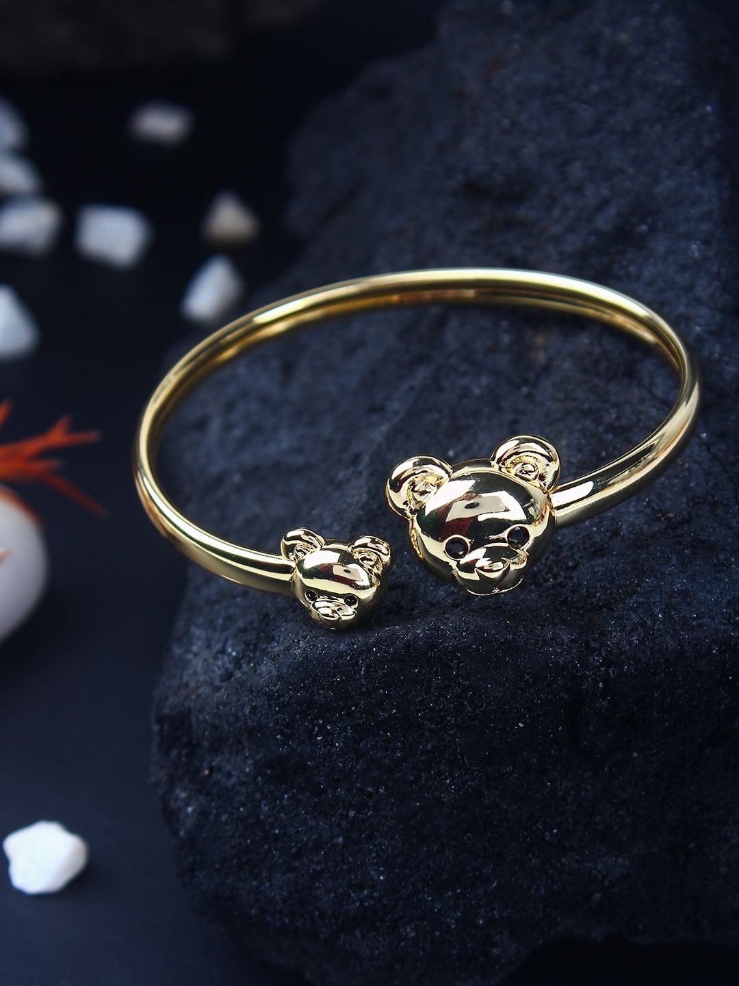 

KPOP Gold-Plated Bangle-Style Bracelet