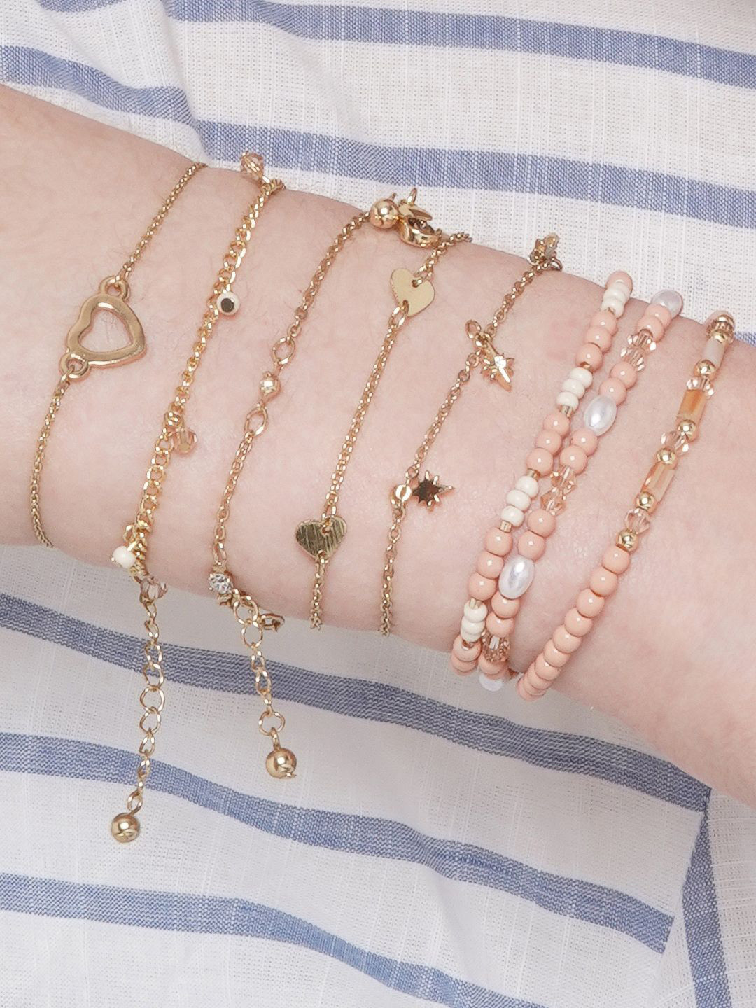 

KPOP Set of 8 Gold-Plated Link Bracelet