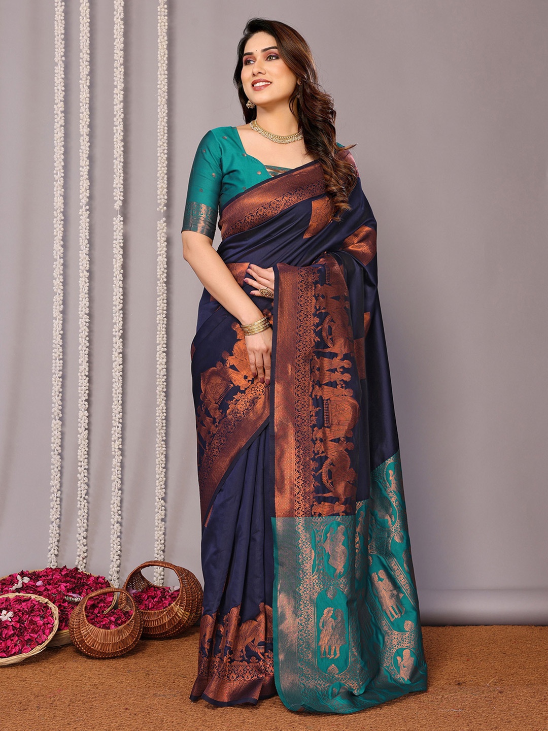 

QENY Woven Design Zari Banarasi Saree, Navy blue