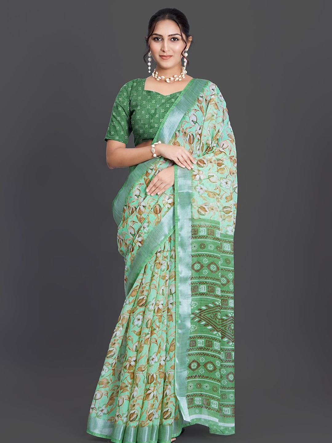 

NIRMAL CREATION Floral Printed Zari Saree, Green