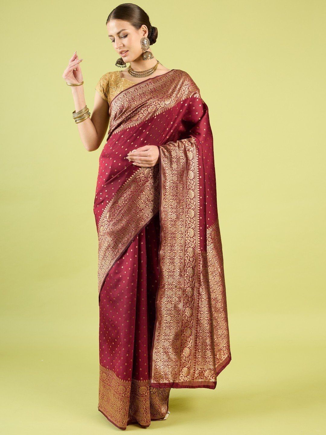 

QENY Woven Design Zari Banarasi Saree, Maroon