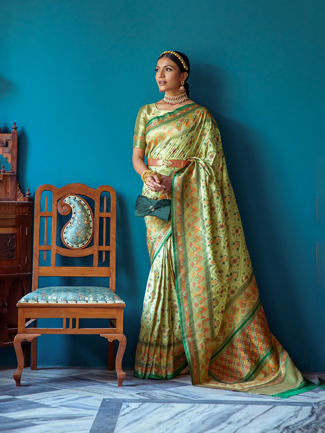 

Kandora Woven Design Zari Pure Silk Banarasi Saree, Green