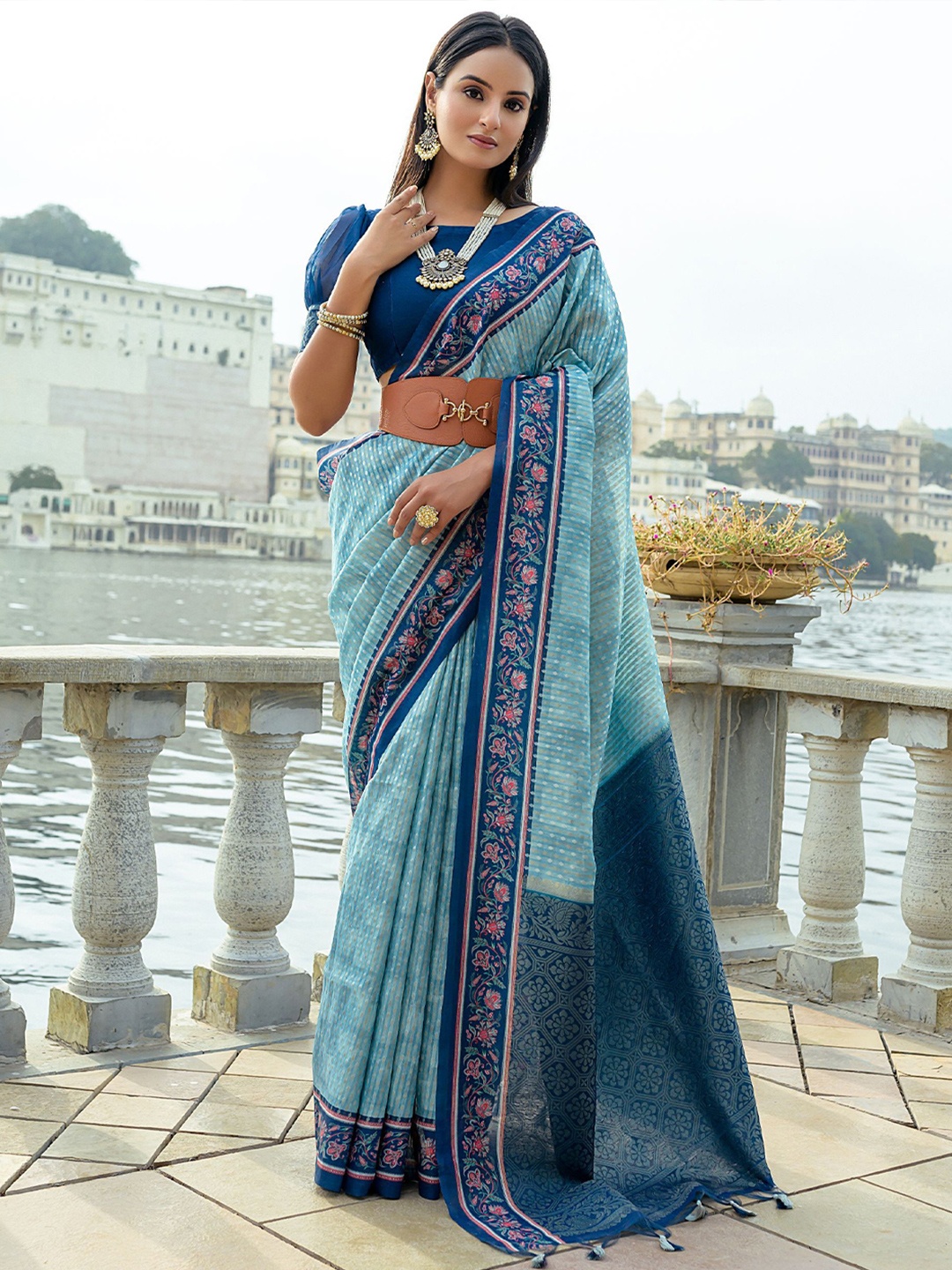 

Kandora Woven Design Zari Pure Silk Saree, Blue