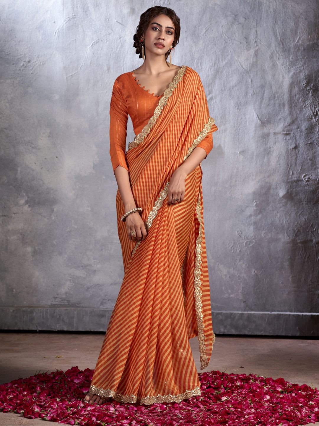 

CHUDIYA Bandhani Mirror Work Pure Chiffon Bandhani Saree, Orange