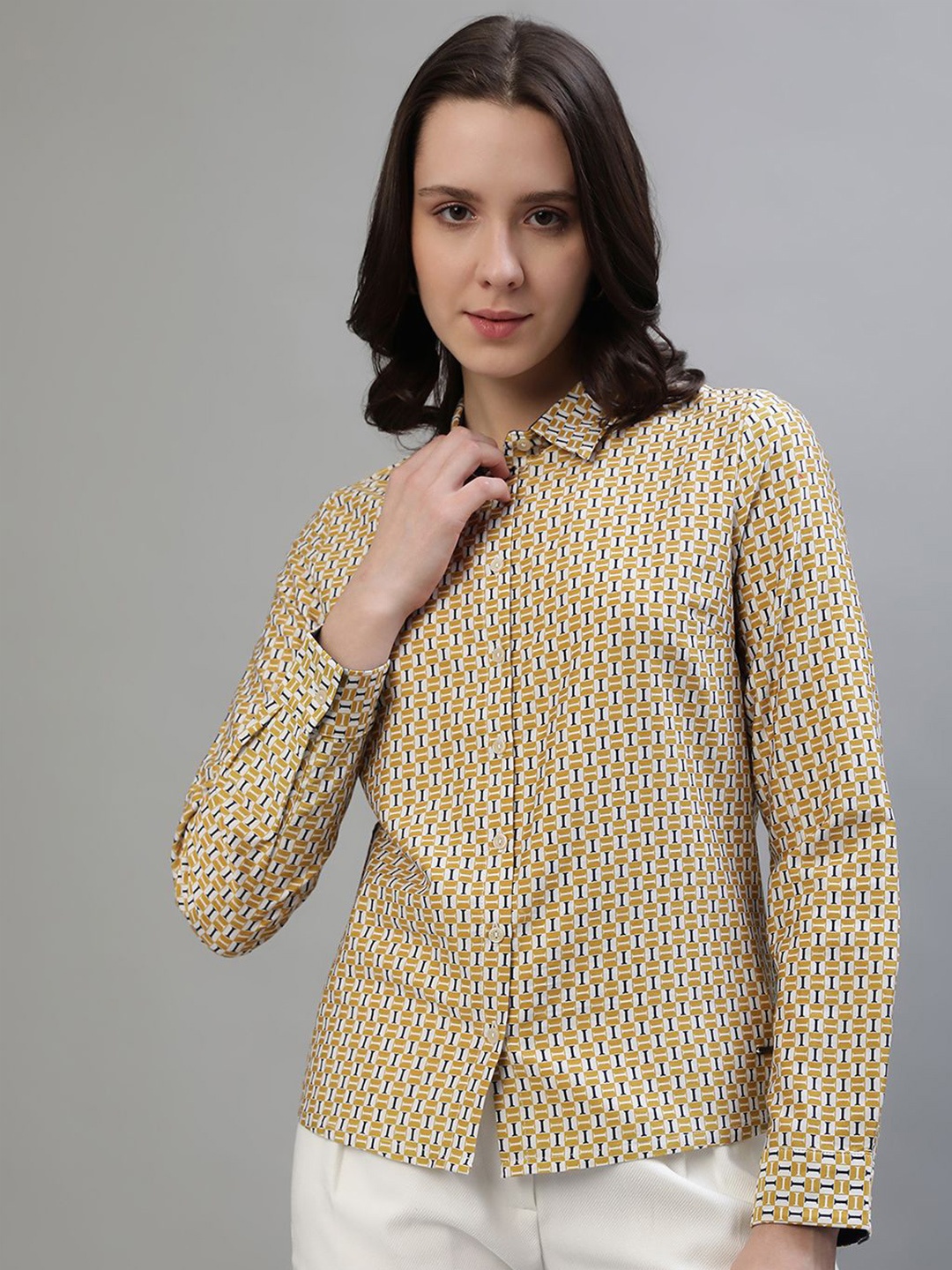 

Iconic Women Spread Collar Geometric Printed Cotton Casual Shirt, Beige