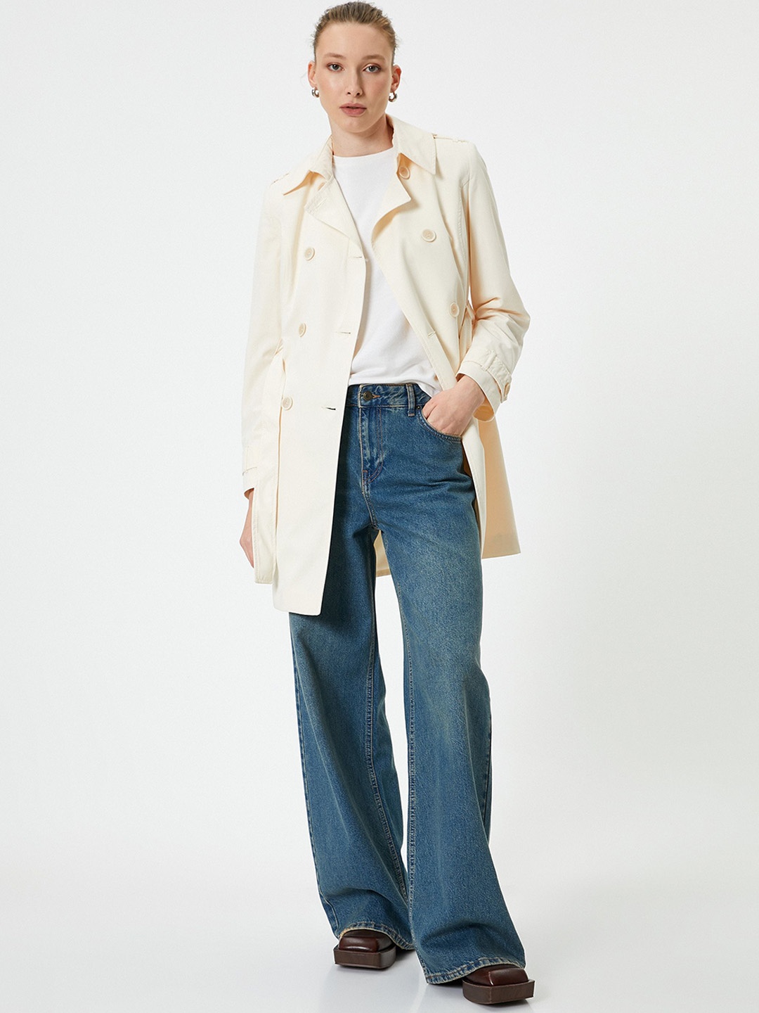 

Koton Women Colourblocked Longline Tailored Jacket, Beige