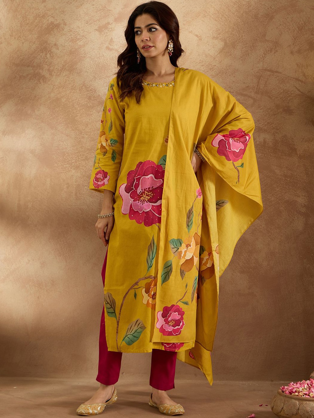 

Indo Era Women Floral Printed Regular Pure Cotton Kurta with Trousers & With Dupatta, Yellow