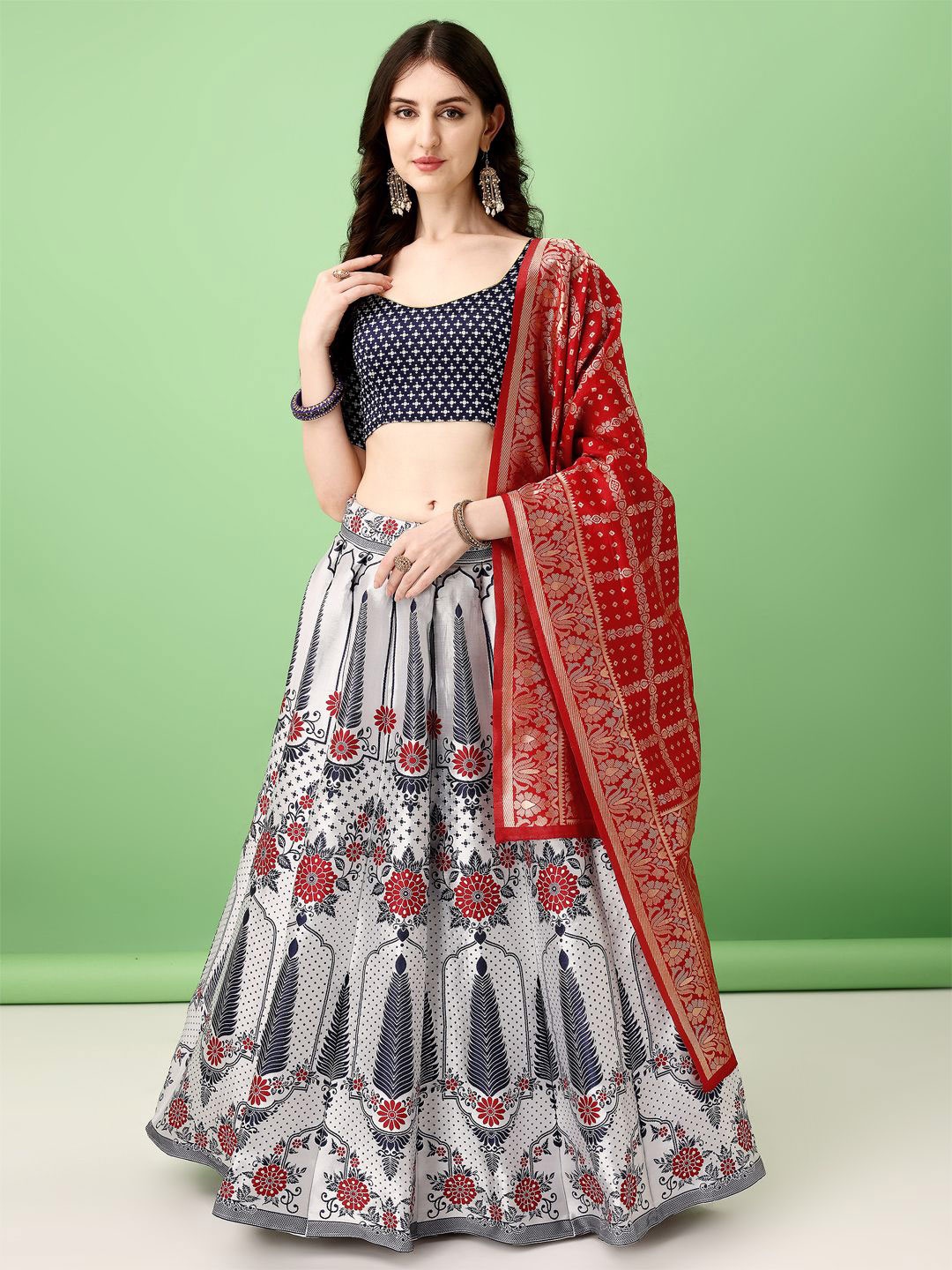 

SWAMI STUDIO Ready to Wear Lehenga & Unstitched Blouse With Dupatta, White