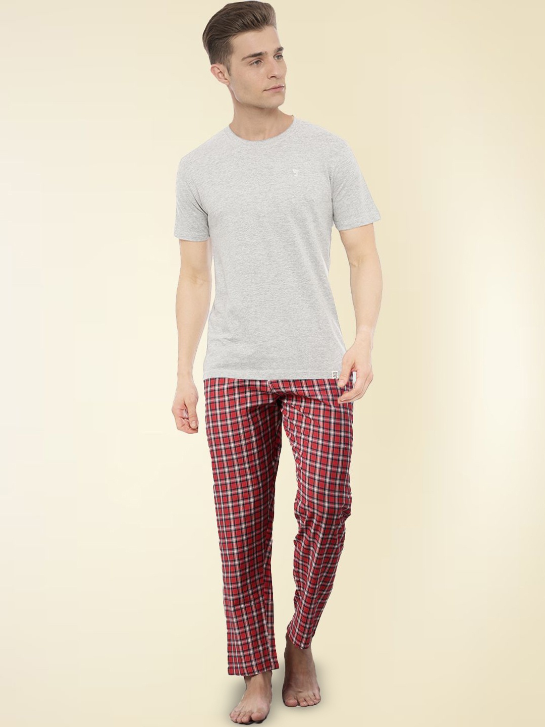 

Joven Men Solid Pure Cotton Night suit, Red