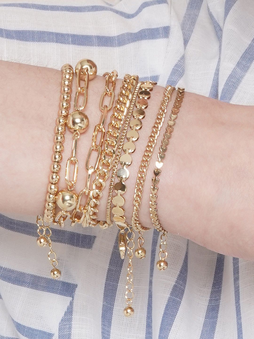 

KPOP Set Of 8 Gold-Plated Link Bracelets