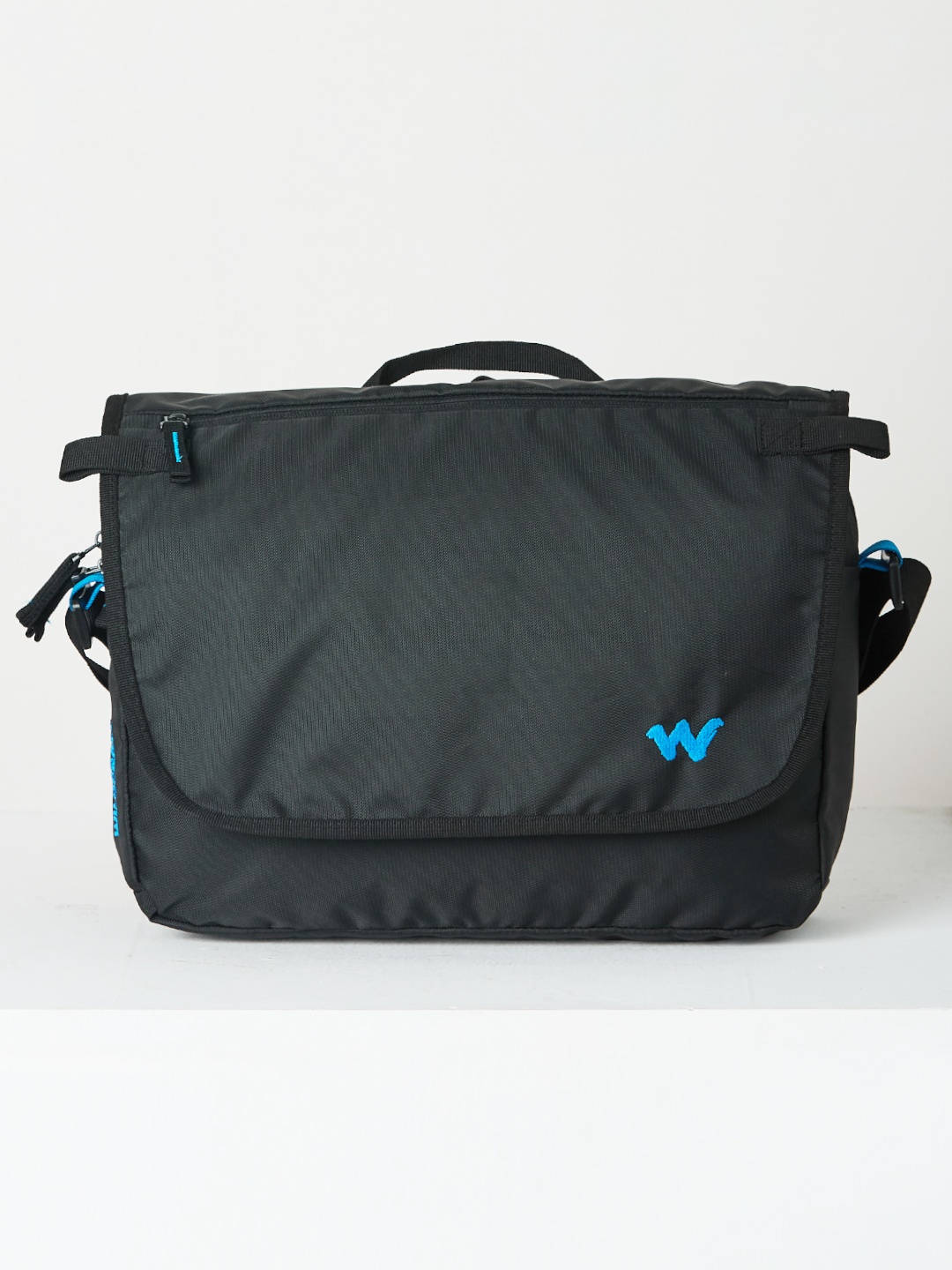 

Wildcraft Unisex Xplorer L Messenger Bag, Black