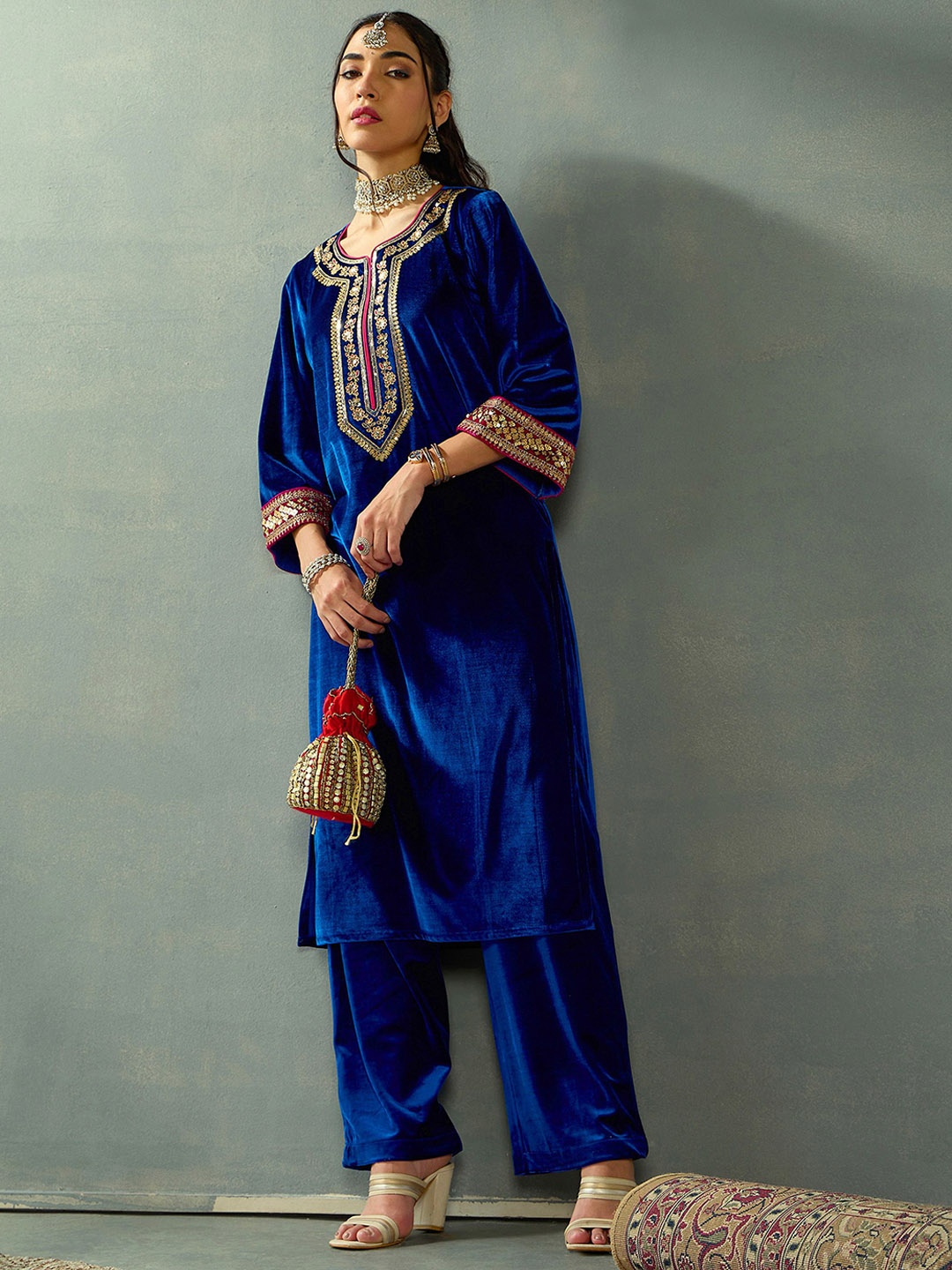 

Shae by SASSAFRAS Women Ethnic Motifs Embroidered Regular Sequinned Kurta with Palazzos, Blue