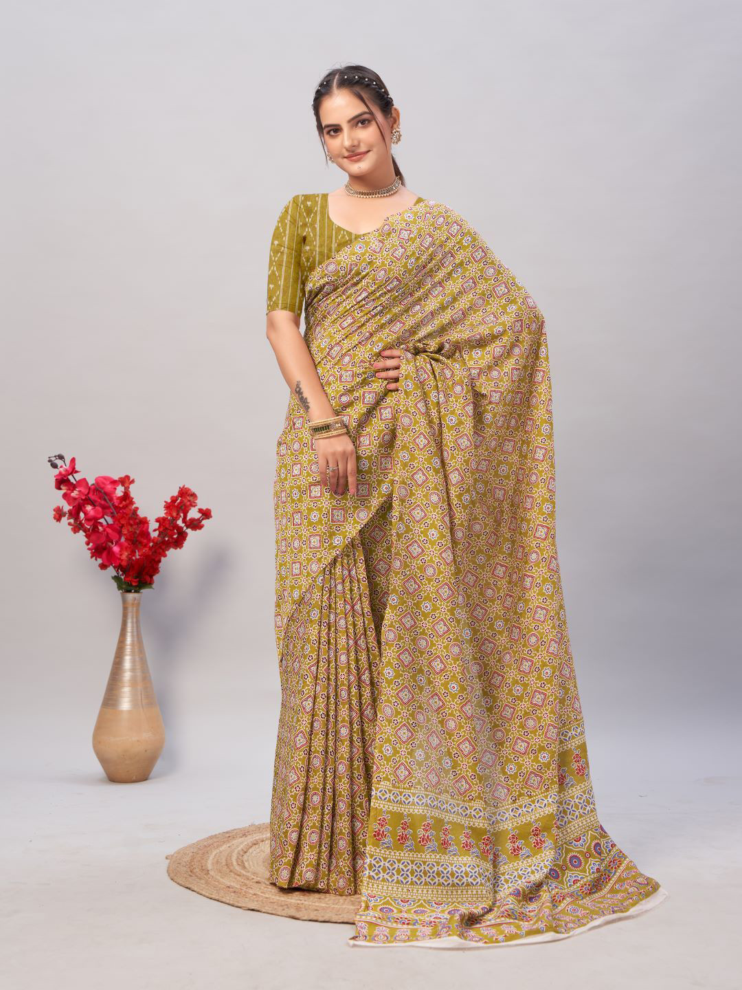

Anouk Floral Printed Pure Cotton Block Print Saree, Mustard