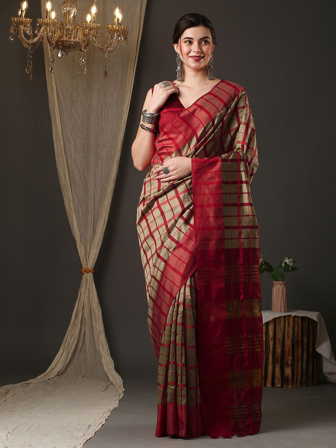 

KALINI Checked Taant Saree, Beige