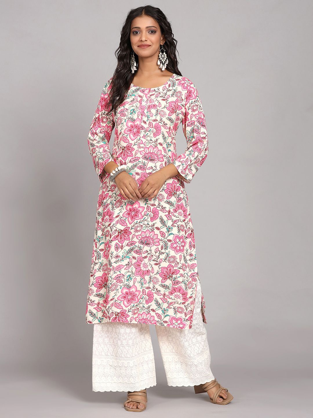 

Chandbaali Women Floral Printed Kurta, Off white