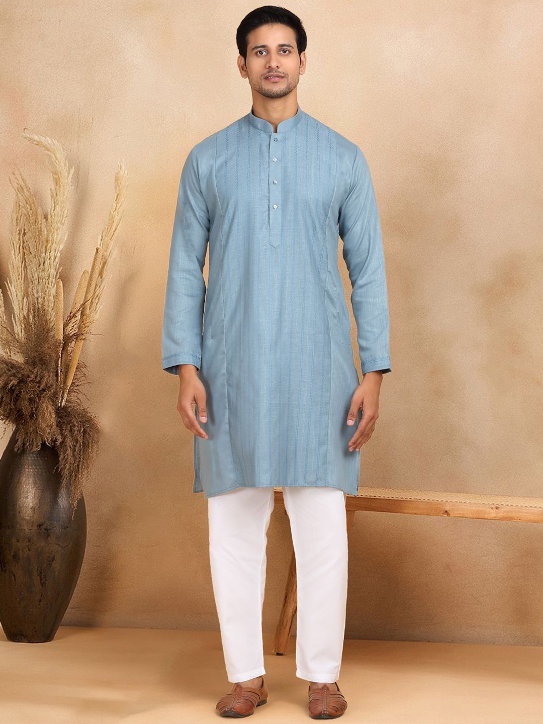 

KRAFT INDIA Men Striped Mandarin Collar Regular Kurta with Pyjamas, Blue