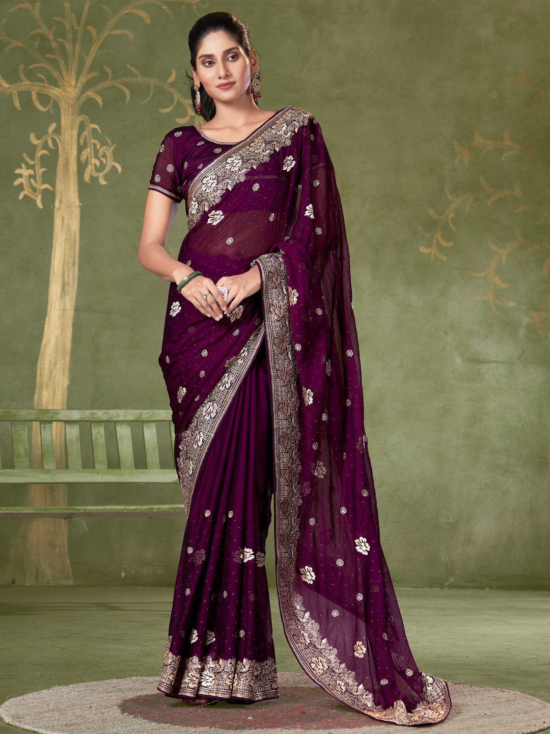 

Panzora Floral Embroidered Saree With Unstitched Blouse Piece, Purple