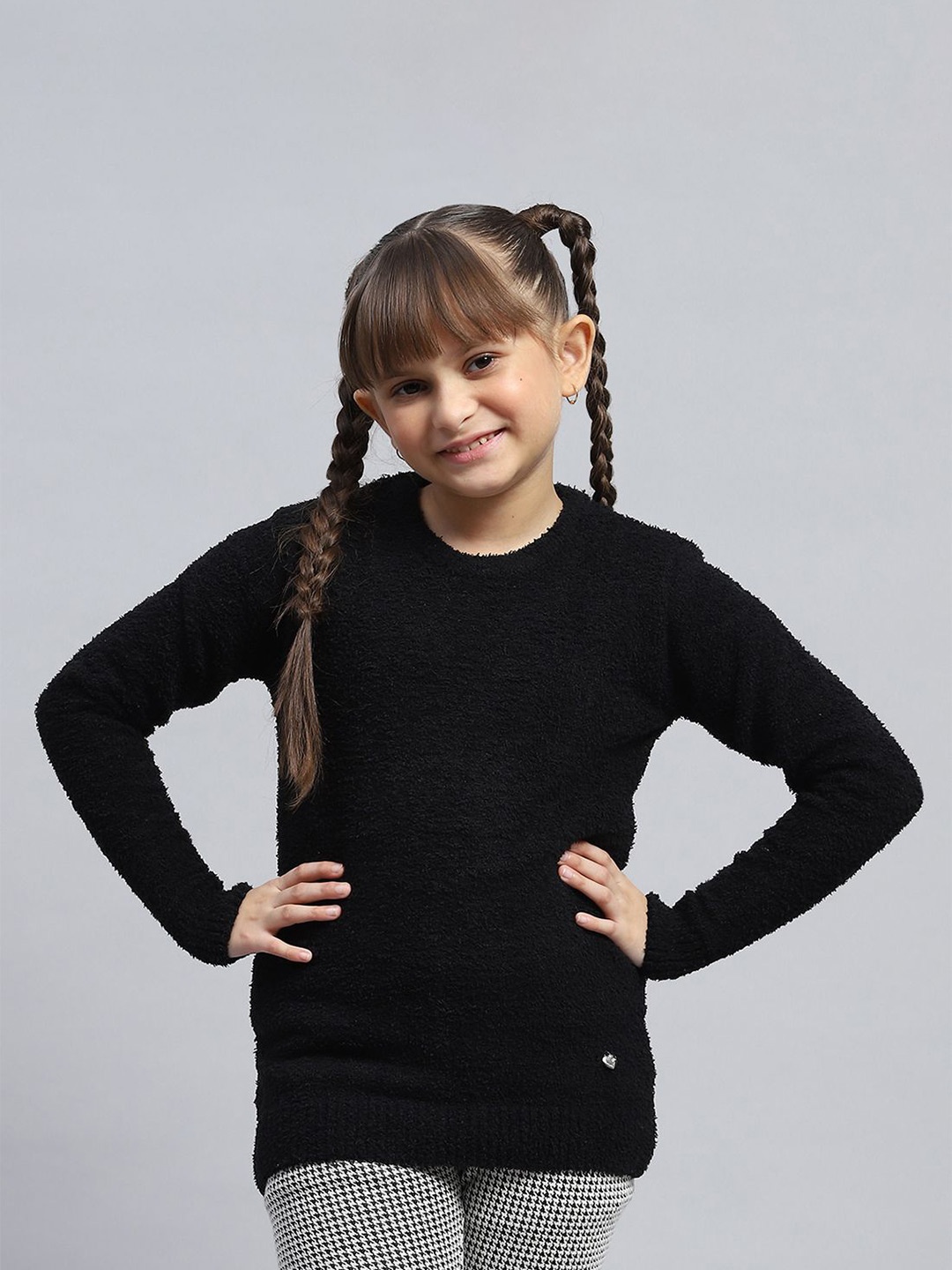 

Monte Carlo Girls Round Neck Fuzzy Woollen Longline Pullover Sweaters, Black