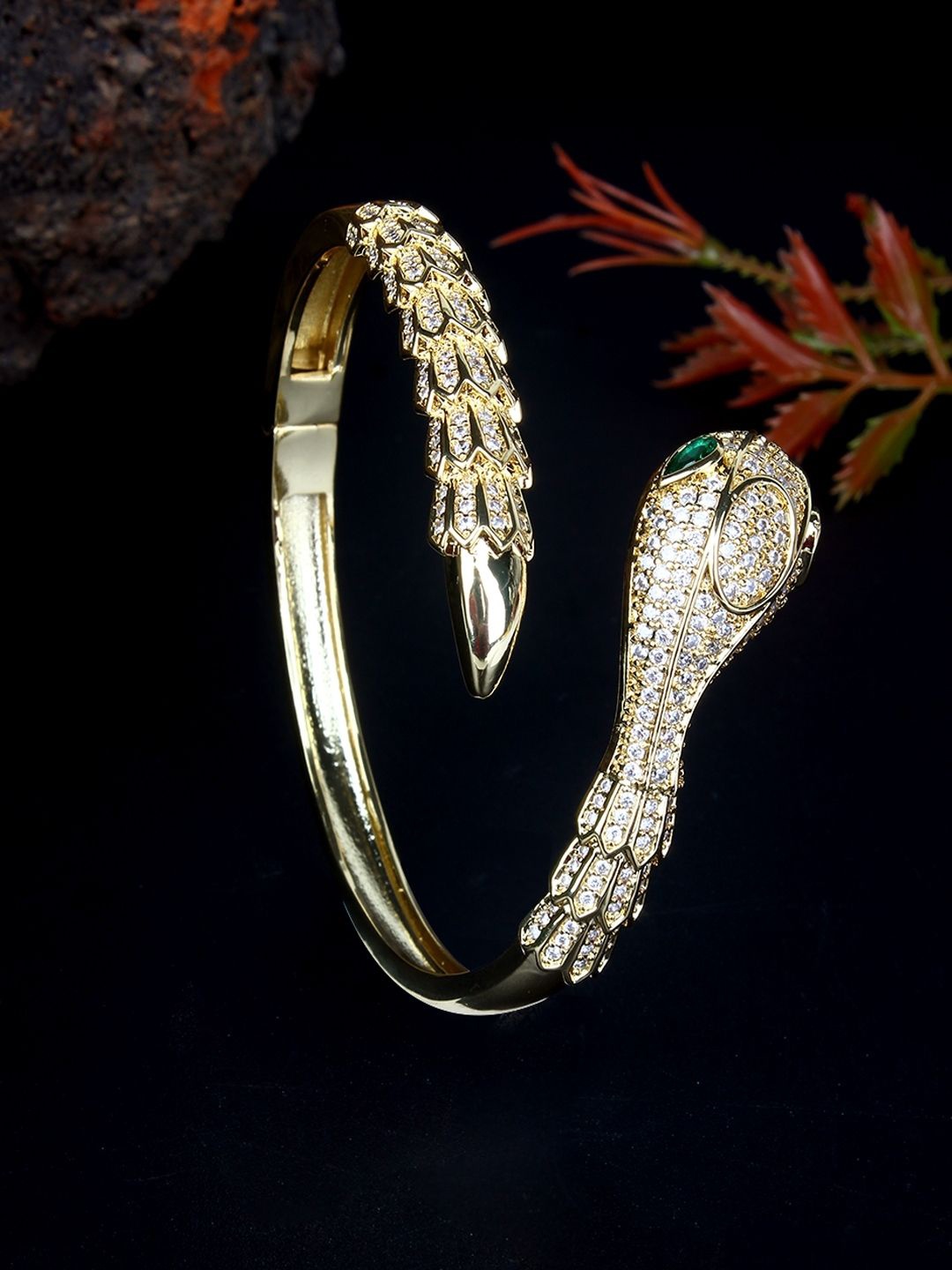 

KPOP Gold-Plated Cubic Zirconia Studded Bangle-Style Bracelet