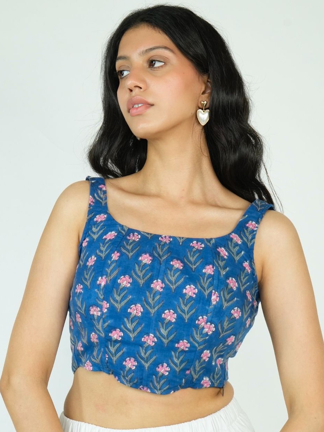 

SILAYIBAZI Floral Printed Crop Top, Navy blue