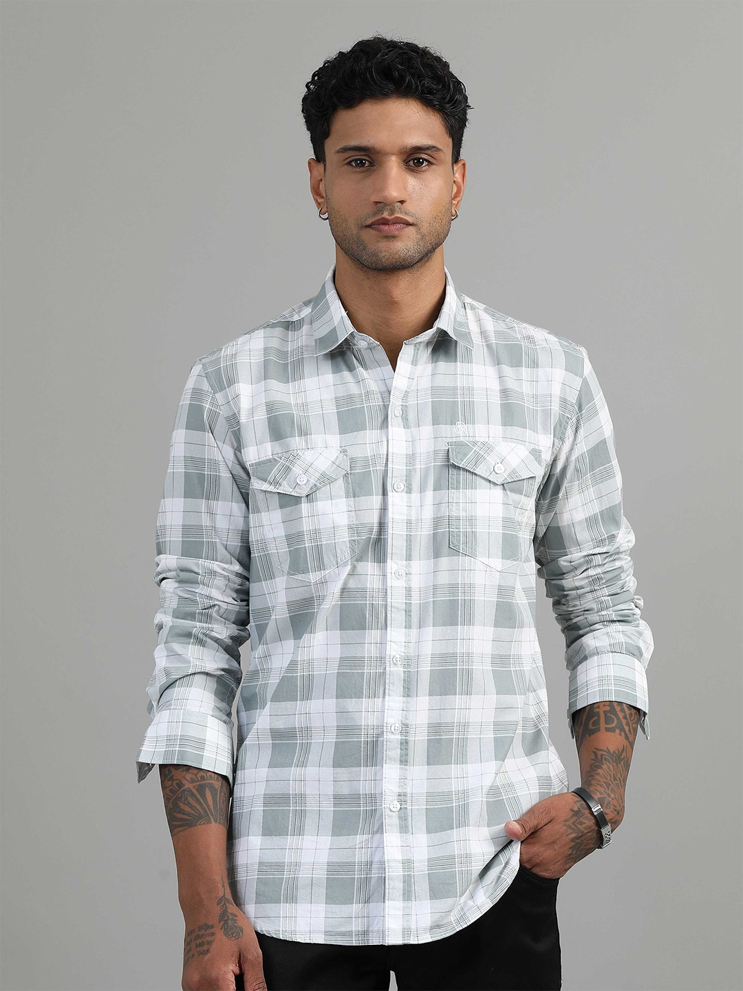 

SORATIA Men Spread Collar Tartan Checked Cotton Casual Shirt, Green