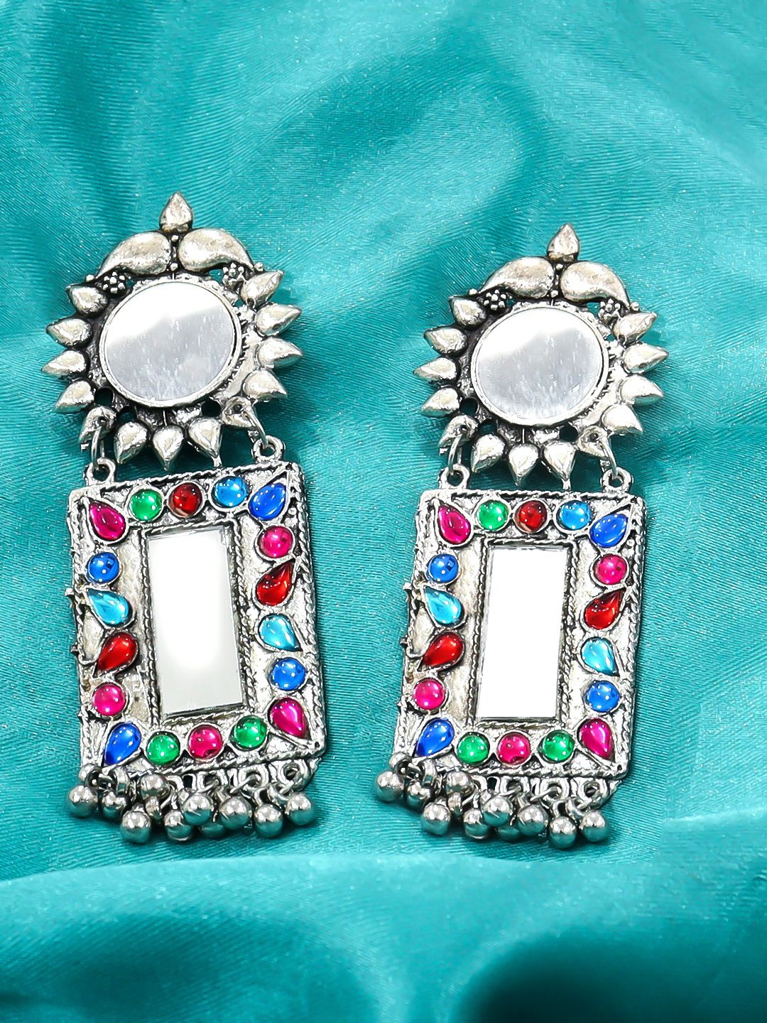 

FIMBUL Silver-Plated Oxidised Rectangle Shaped Stone Studded Drop Earrings