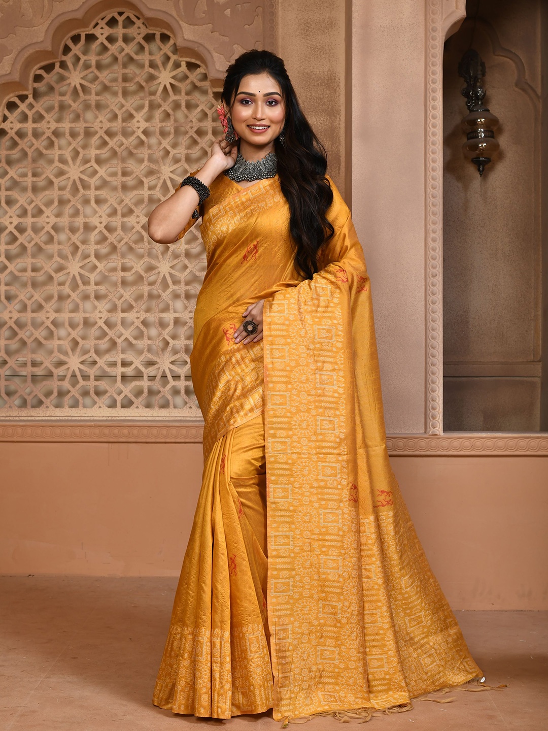 

Kandora Pure Silk Saree, Yellow
