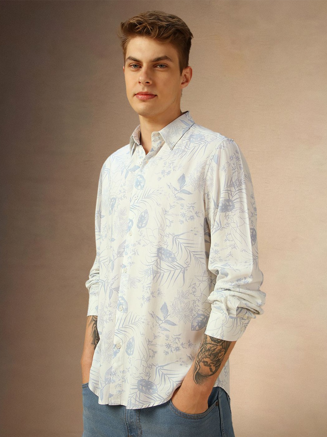 

Dennis Lingo Men Comfort Spread Collar Floral Printed Cotton Casual Shirt, Beige