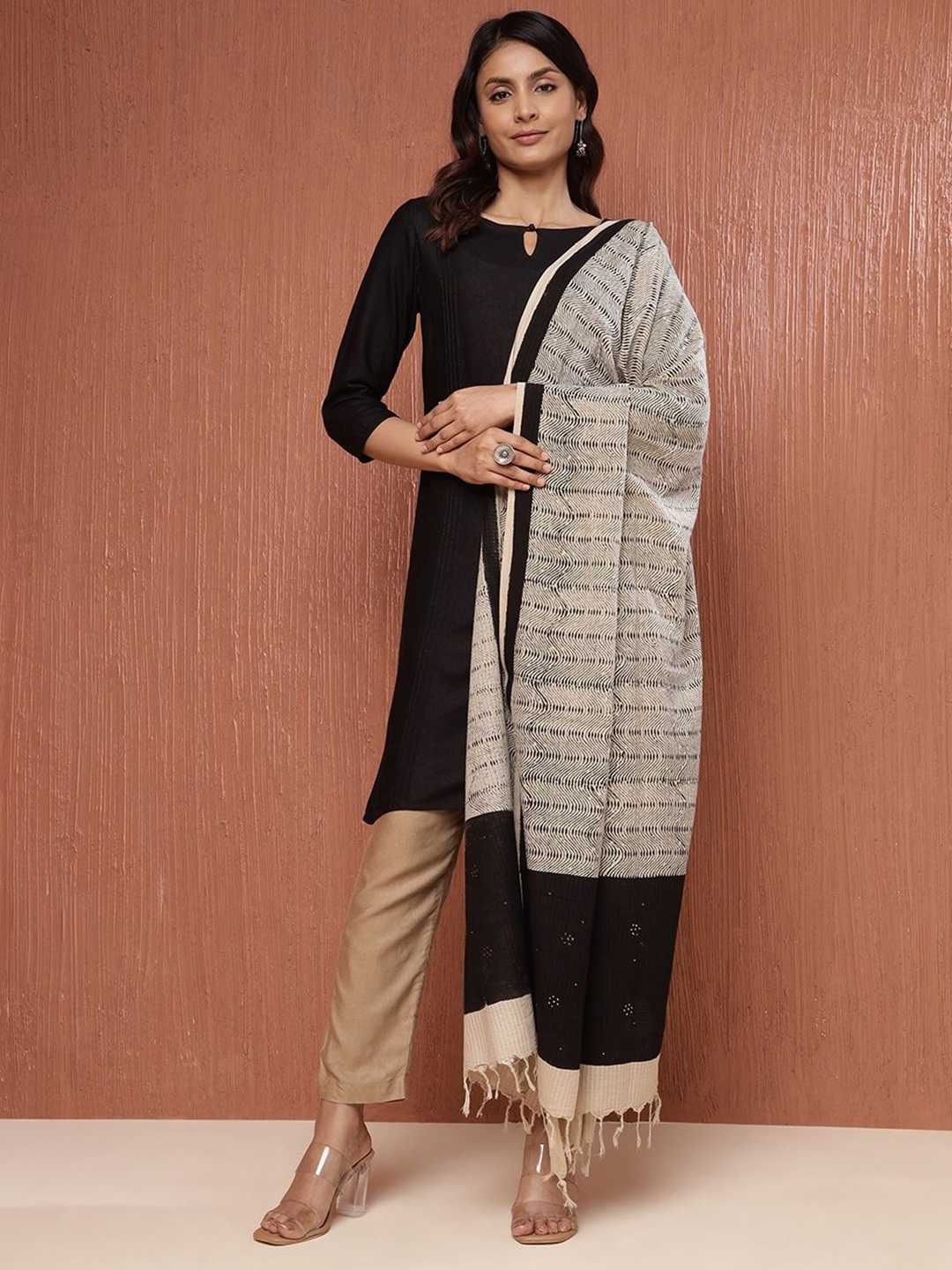 

Fabindia Printed Dupatta, Off white