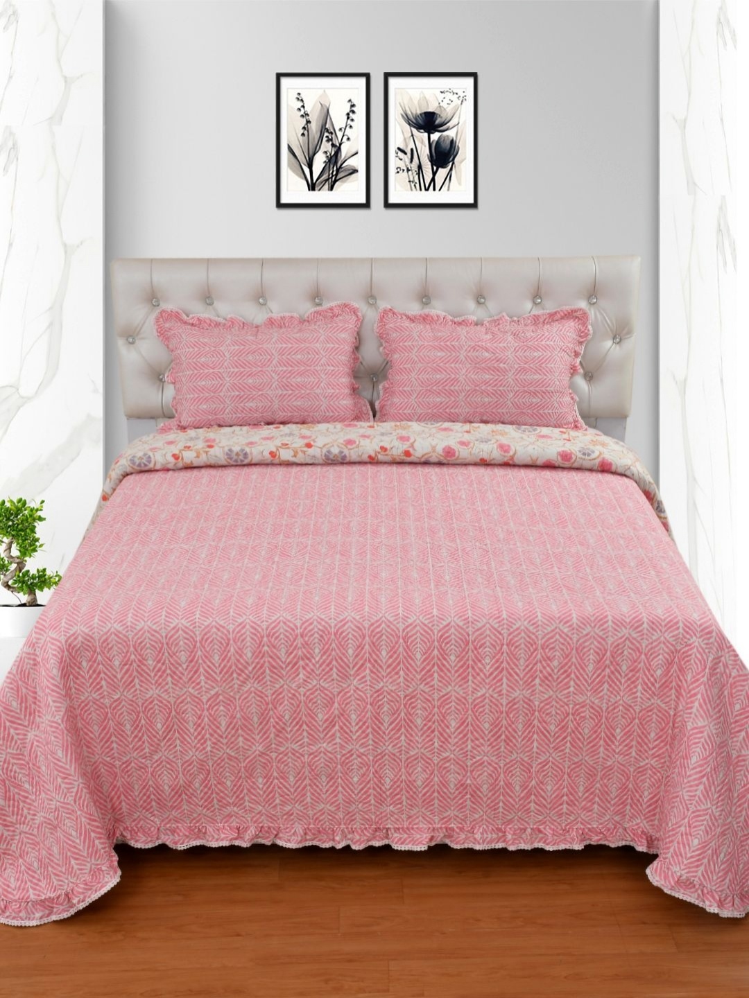 

MORADO Pink & White Printed Double Queen Bed Cover WIth 2 Pillow Covers