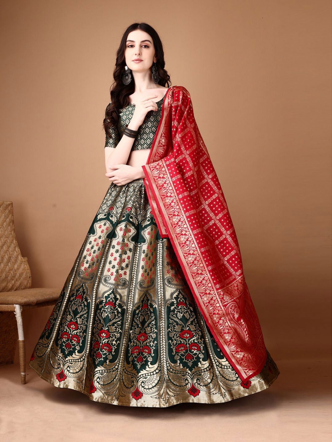 

SWAMI STUDIO Ready to Wear Lehenga & Unstitched Blouse With Dupatta, Green