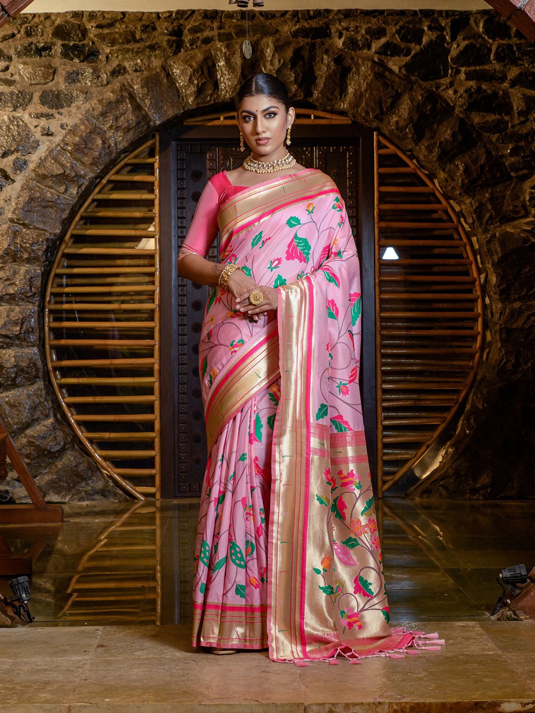 

Kandora Woven Design Zari Pure Silk Banarasi Saree, Rose